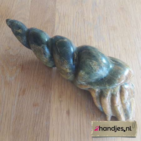 creatieve workshop beeldhouwen met speksteen schelp maken