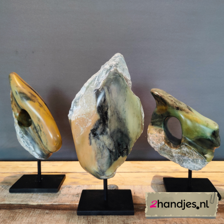 creatieve-workshop-speksteen-bewerken-uitje-met-vrienden creatief uitje met vrienden speksteen beeldhouwen